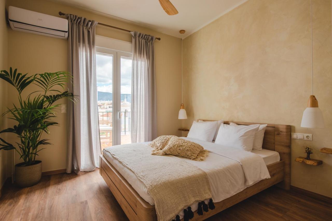 Living Stone Aparthotel Atene Esterno foto