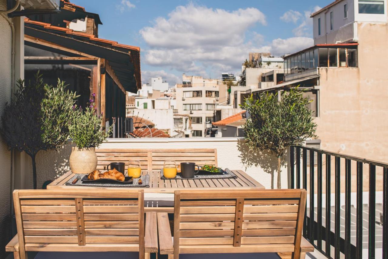 Living Stone Aparthotel Atene Esterno foto