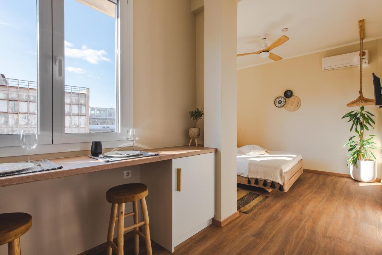 Living Stone Aparthotel Atene Esterno foto