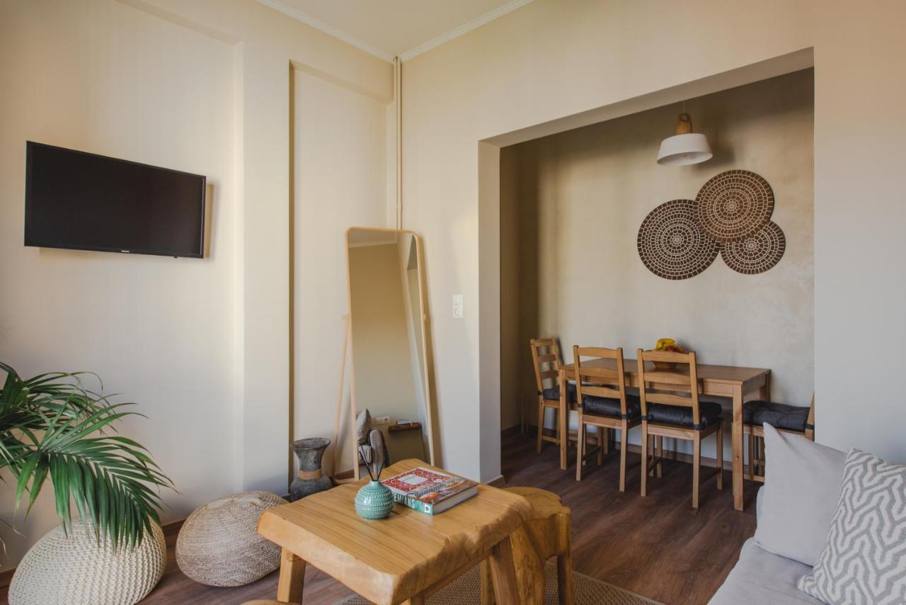 Living Stone Aparthotel Atene Esterno foto