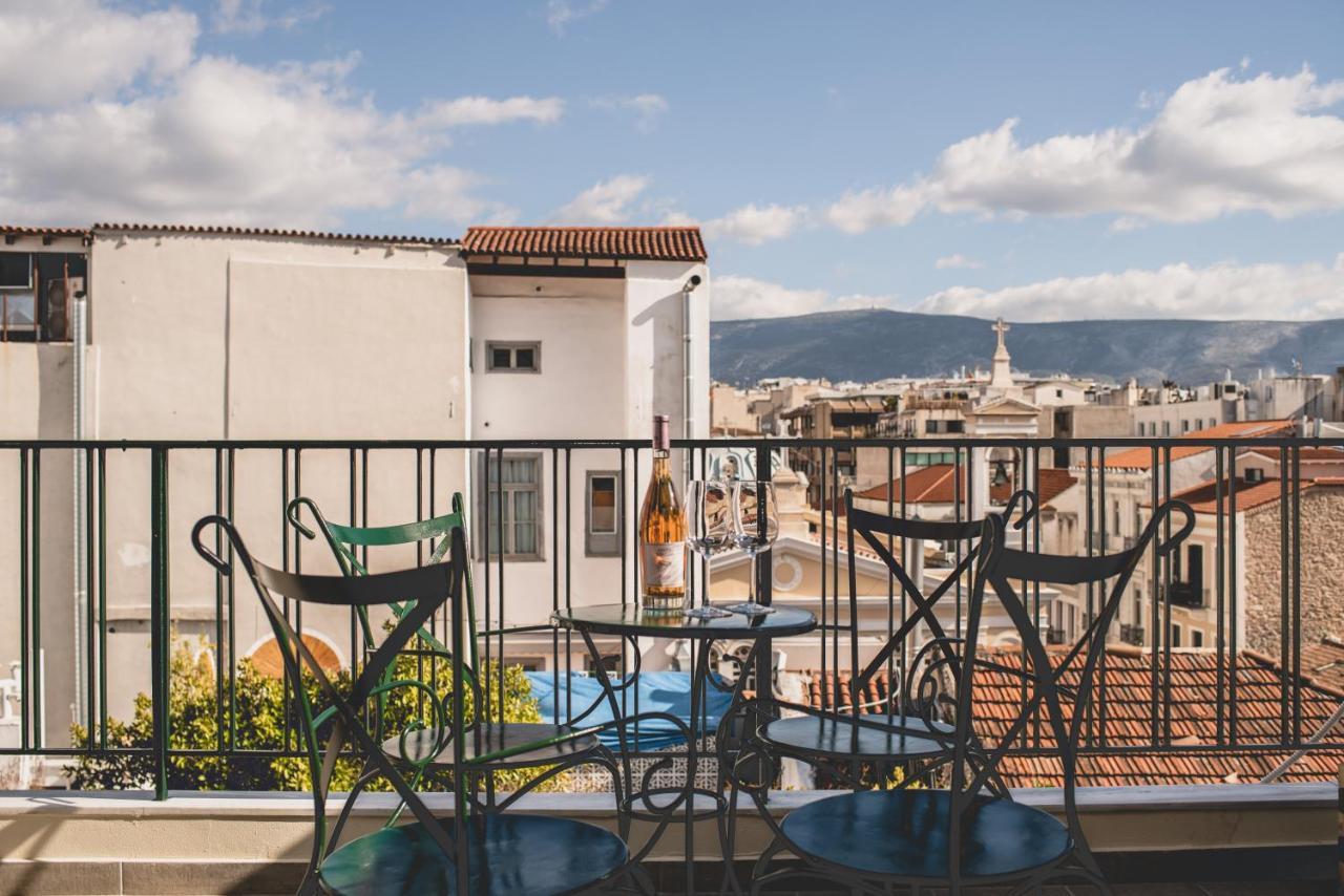 Living Stone Aparthotel Atene Esterno foto