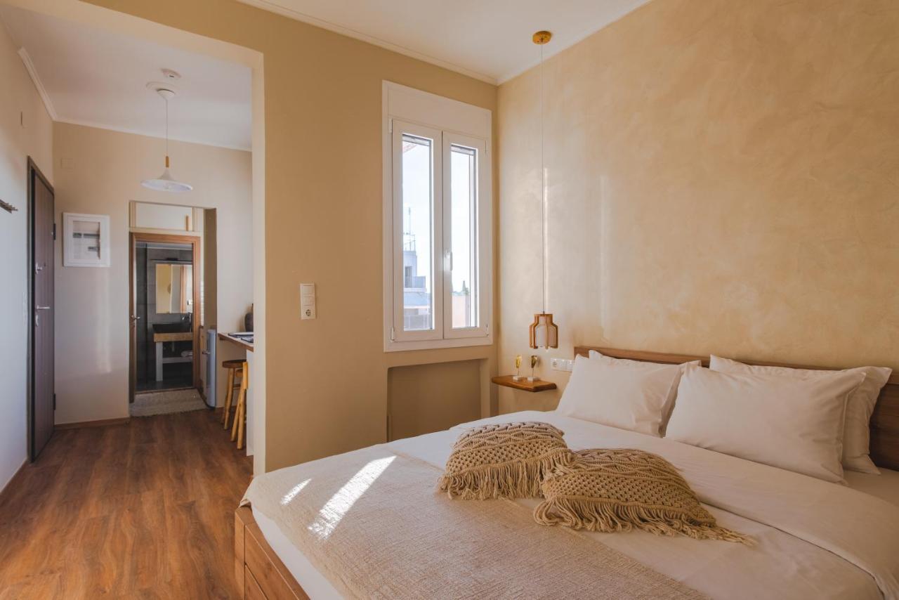 Living Stone Aparthotel Atene Esterno foto